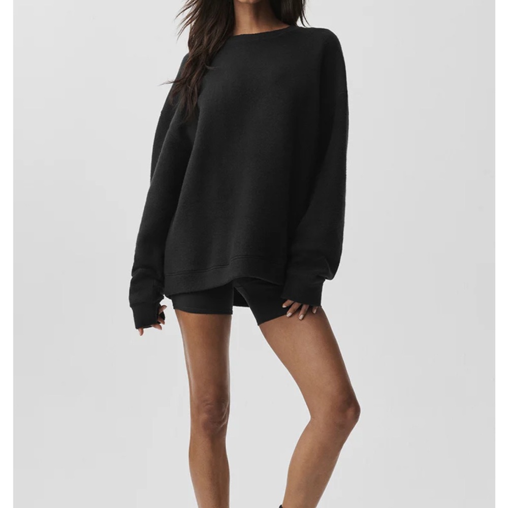 Oversized Black Sweater - Picture 6 of 6